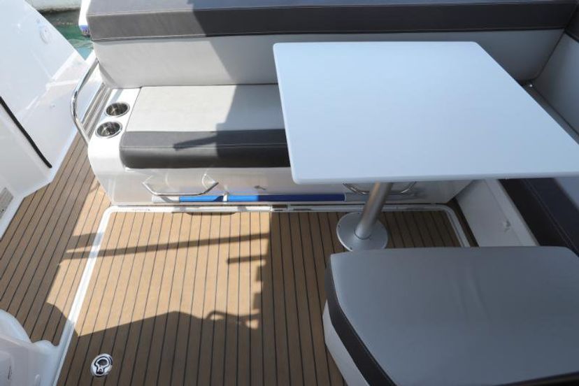 Jeanneau MERRY FISHER 895 Ema