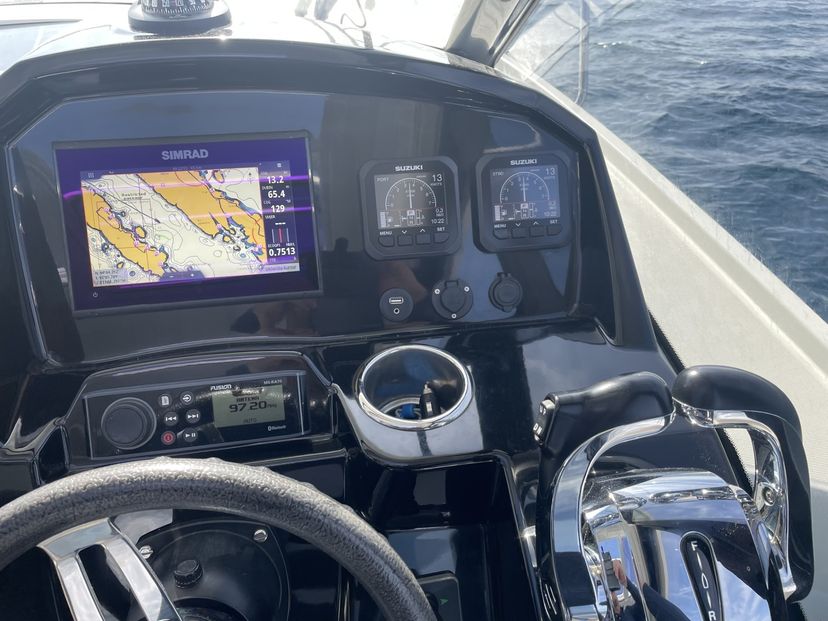 Jeanneau MERRY FISHER 895 Riva