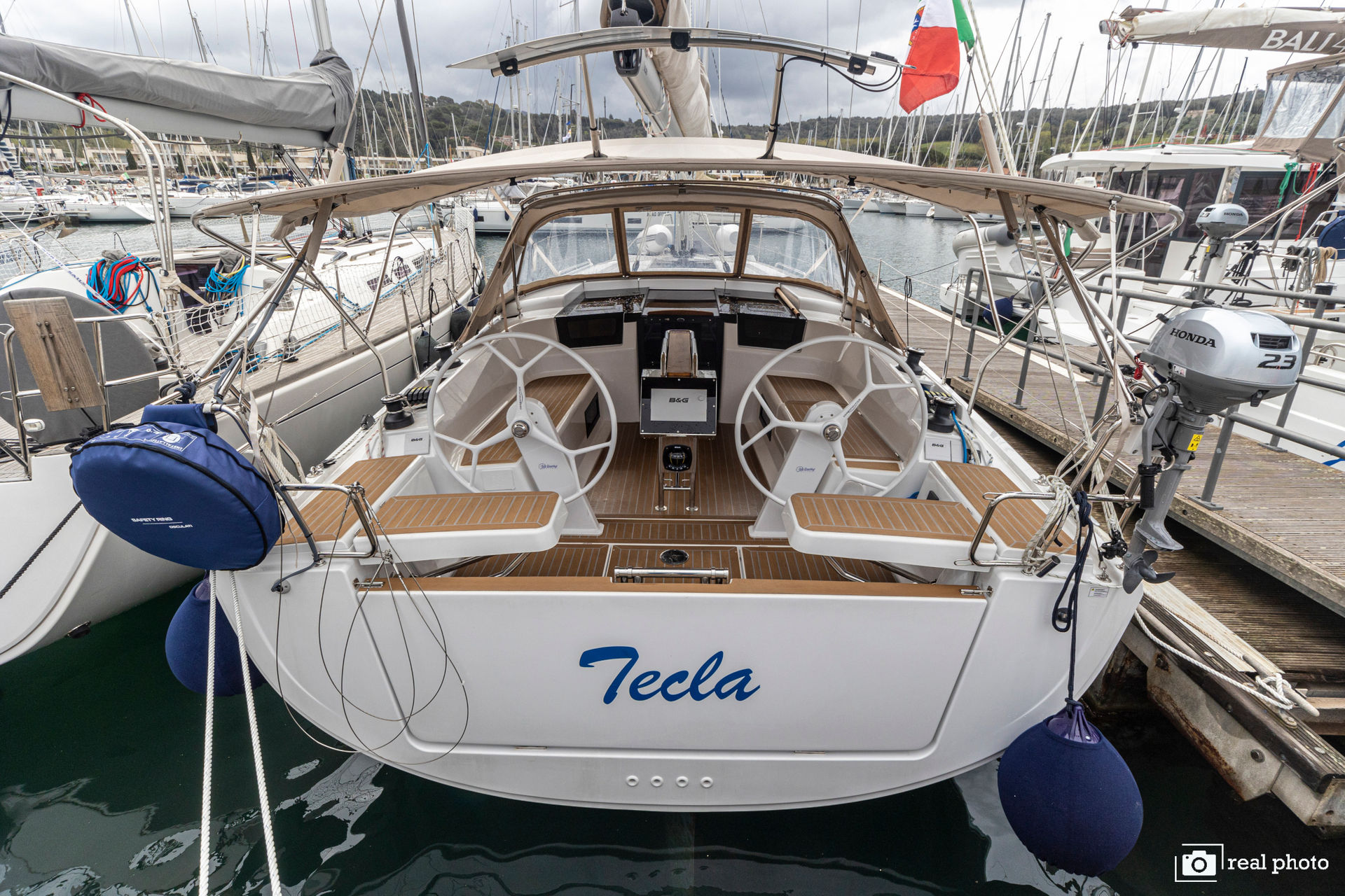nausys-33098295-482157-main.jpg