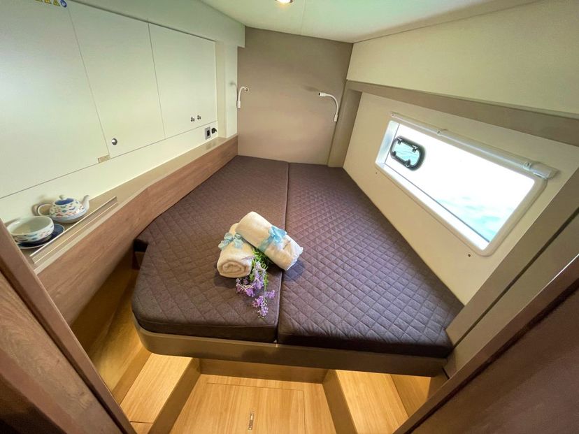 Catana 4.2 Sail and Adventure