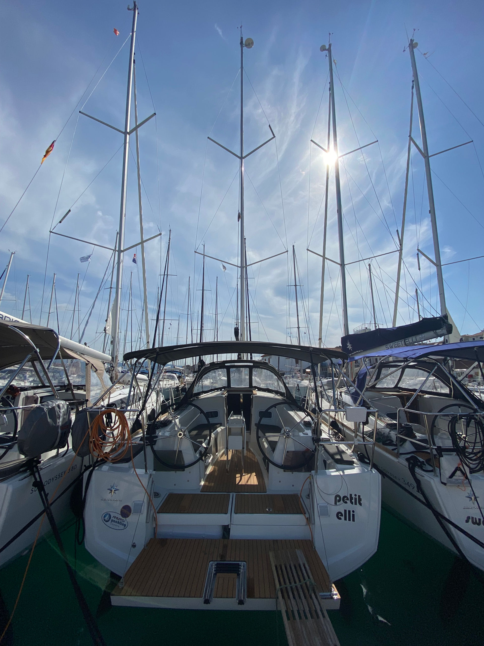 nausys-33870228-827770-main.jpg