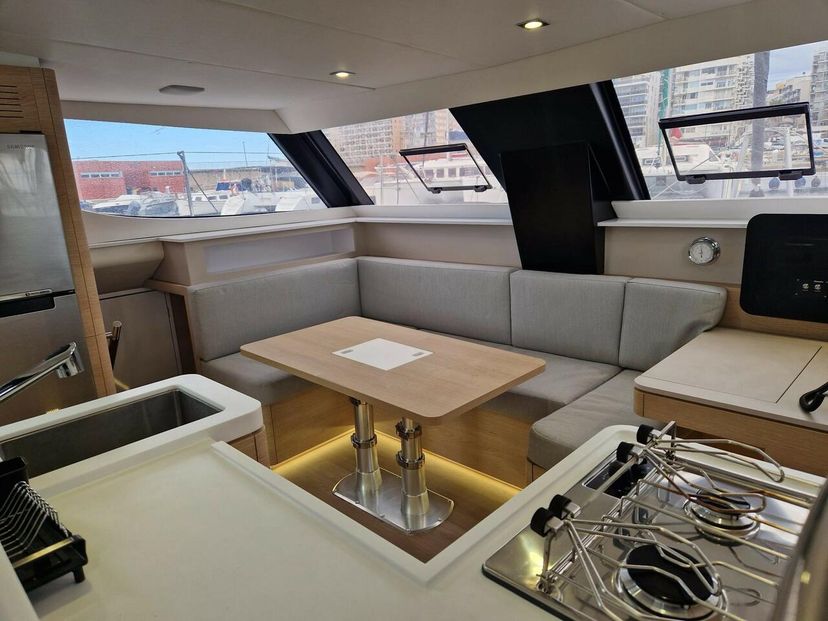 Aventura Catamarans 37 Wenny