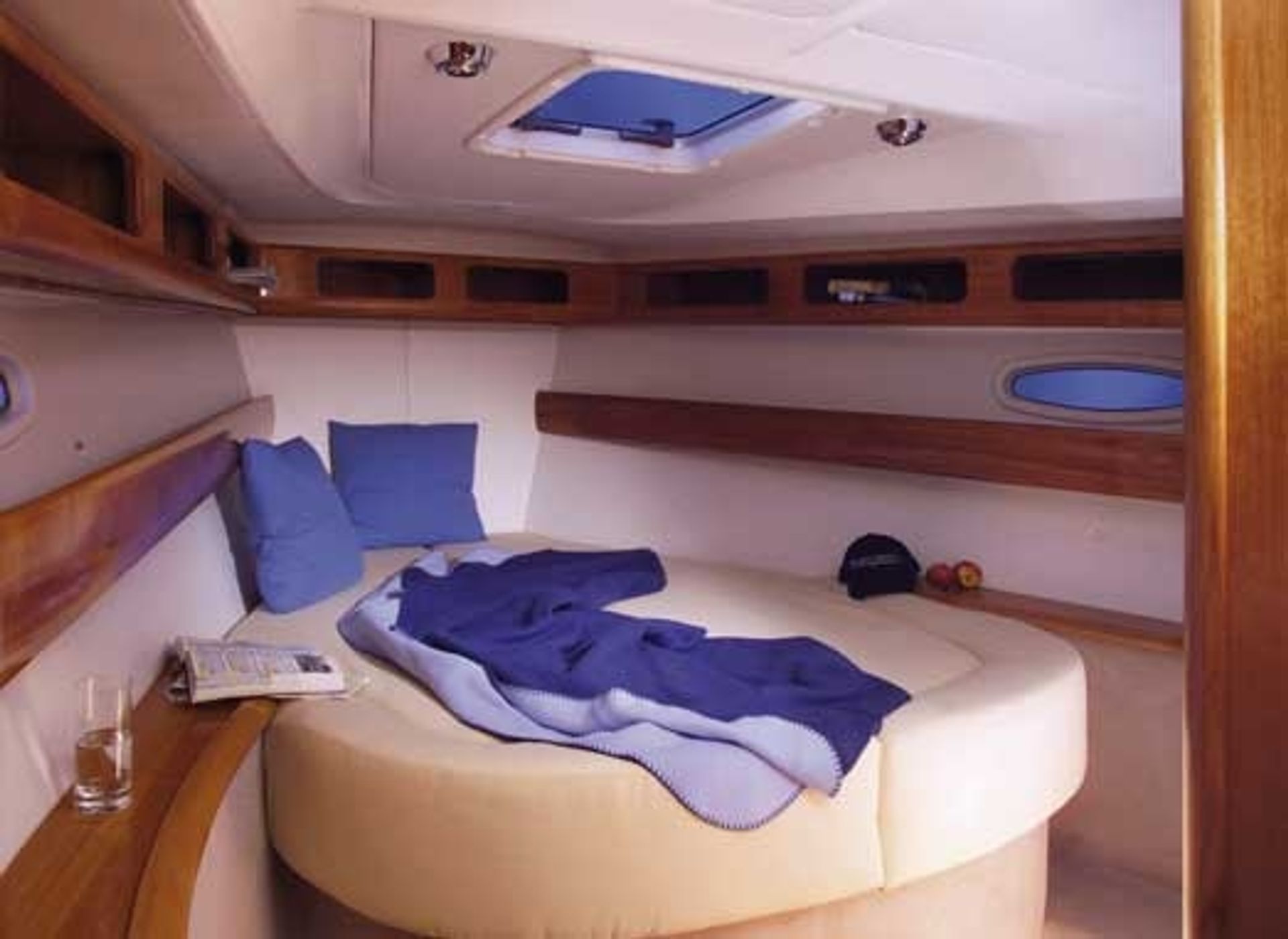 nausys-33993267-33992991-slika (2).jpg