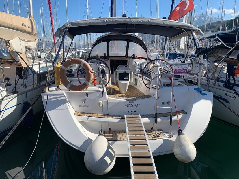 Jeanneau 42 Miss Joy