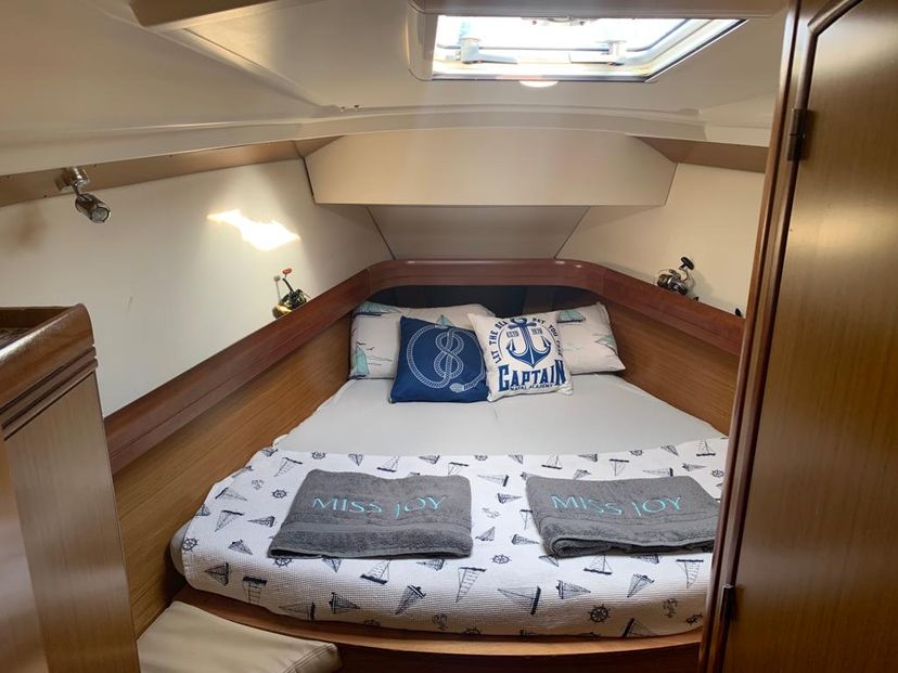 Jeanneau 42 Miss Joy