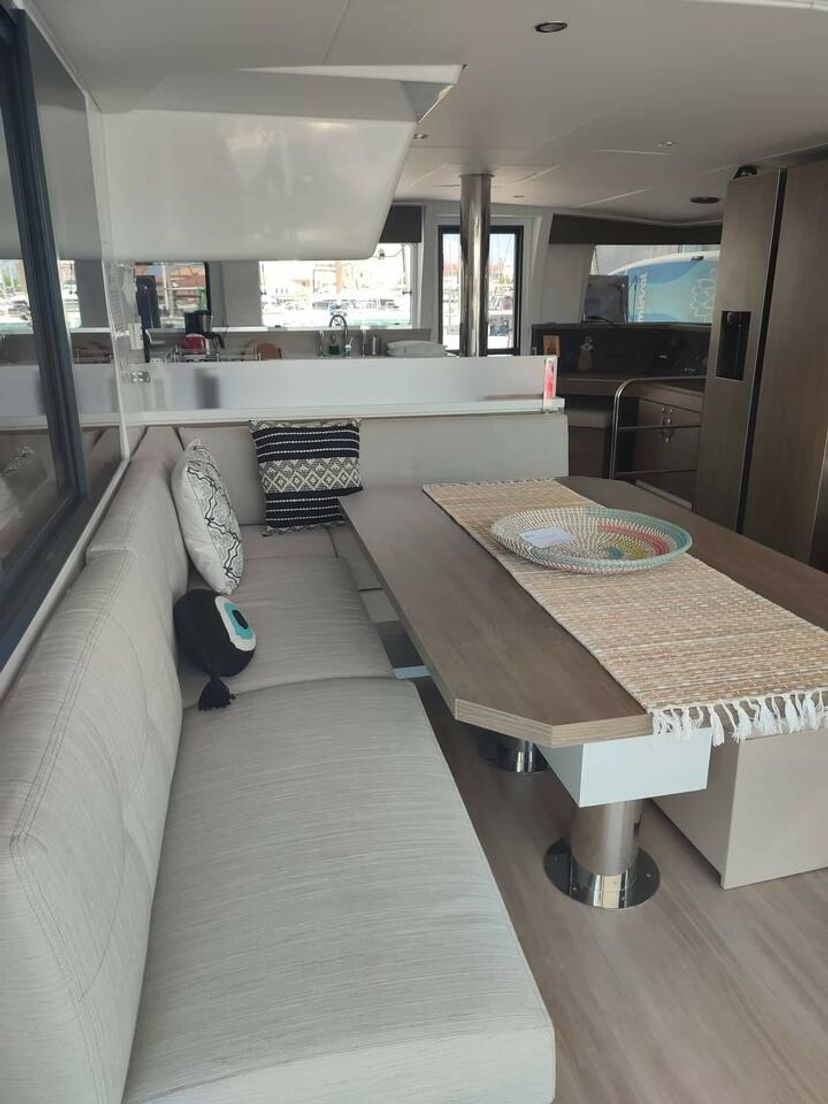 Catana 4.4 Nausicaa