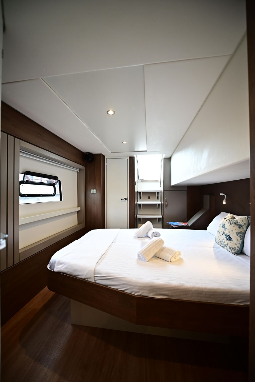 Catana 4.8  Agatirno