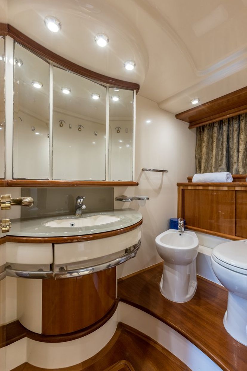 Azimut 62 Eos