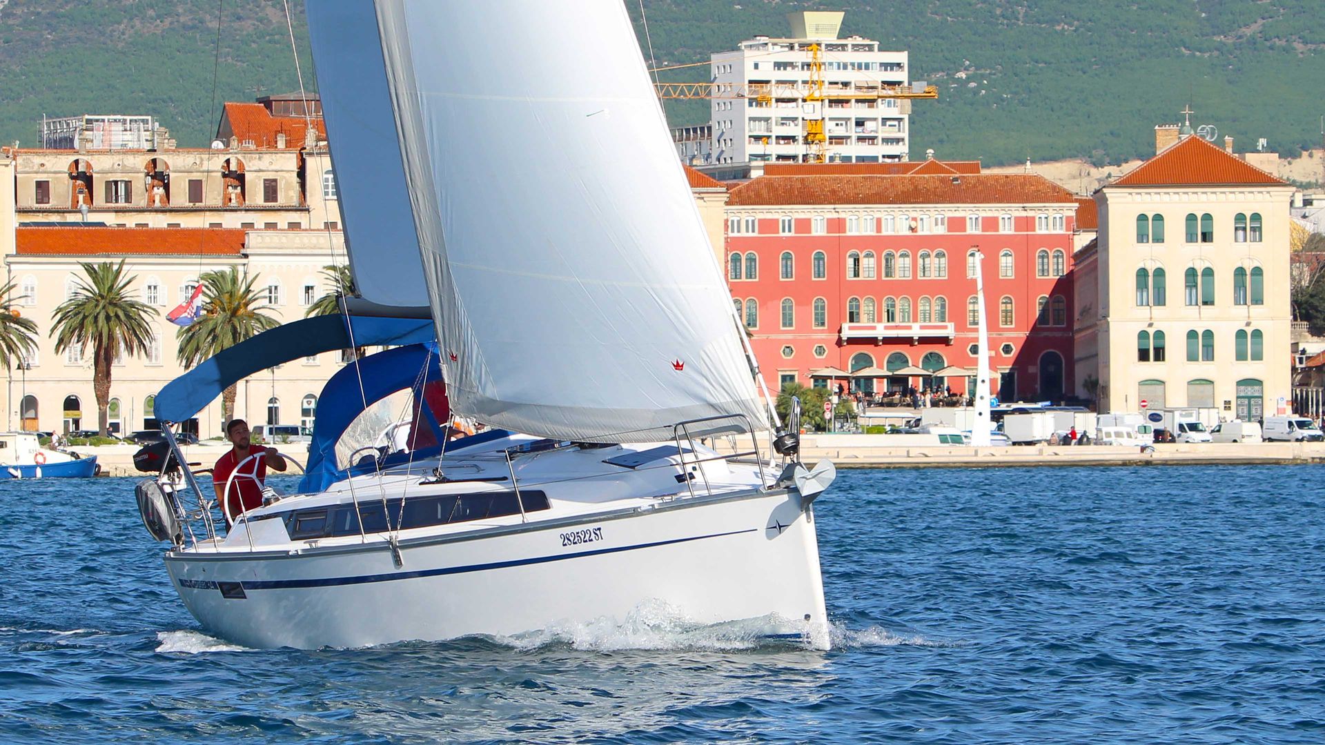 nausys-34396733-105313-n.jpg