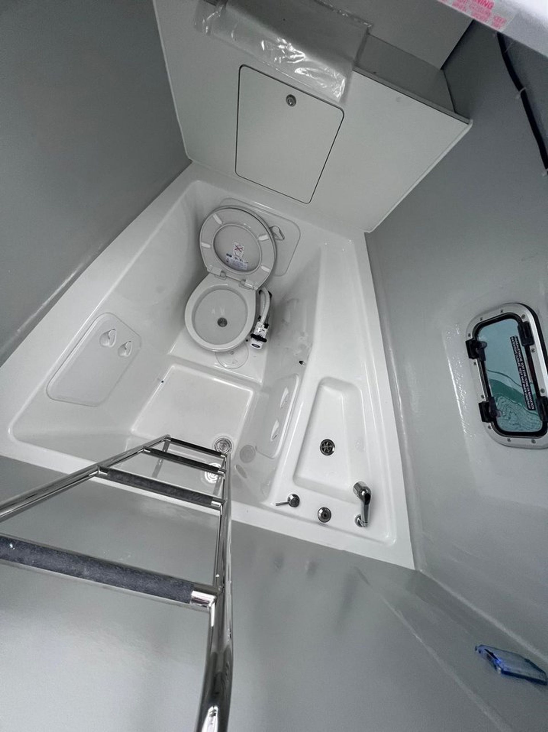 nausys-35234162-827770-w2.jpg