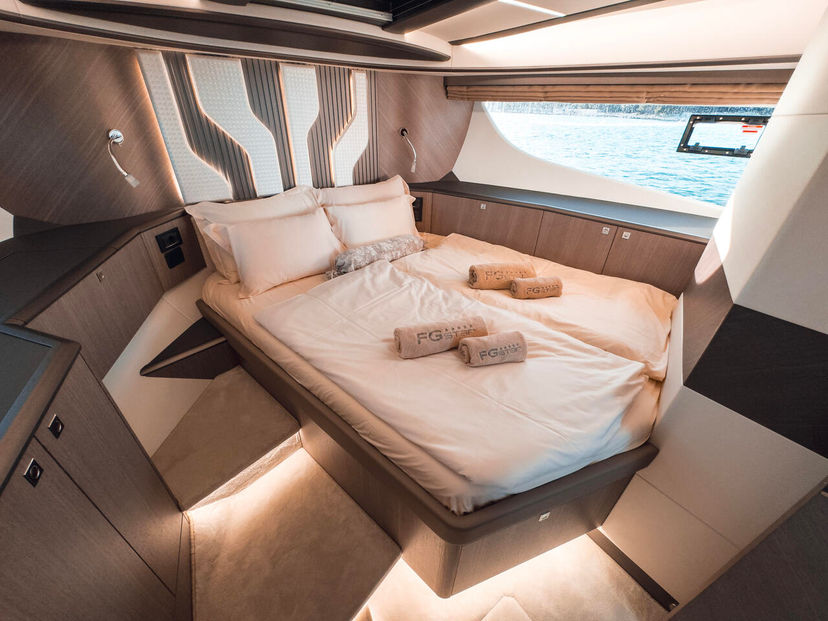 Galeon 40 FGStar Mini