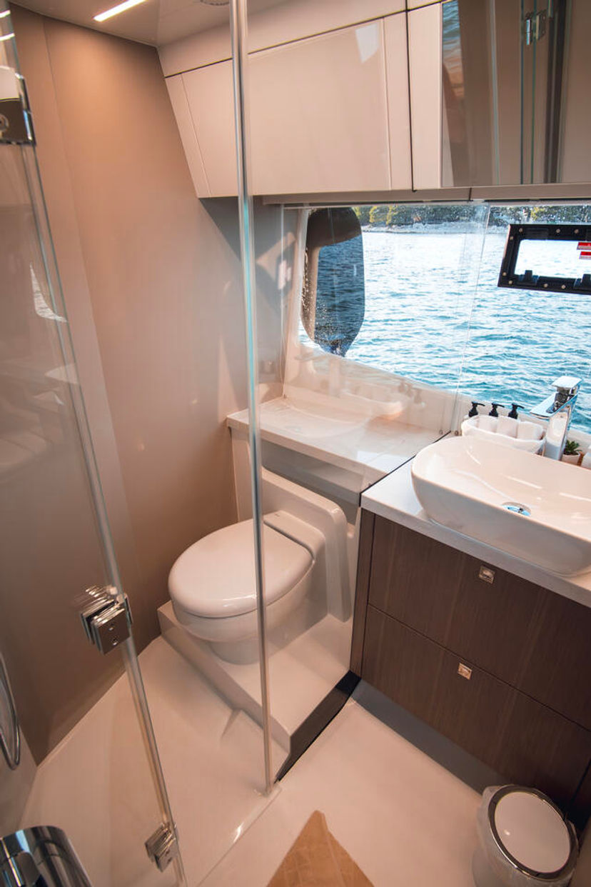 Galeon 40 FGStar Mini
