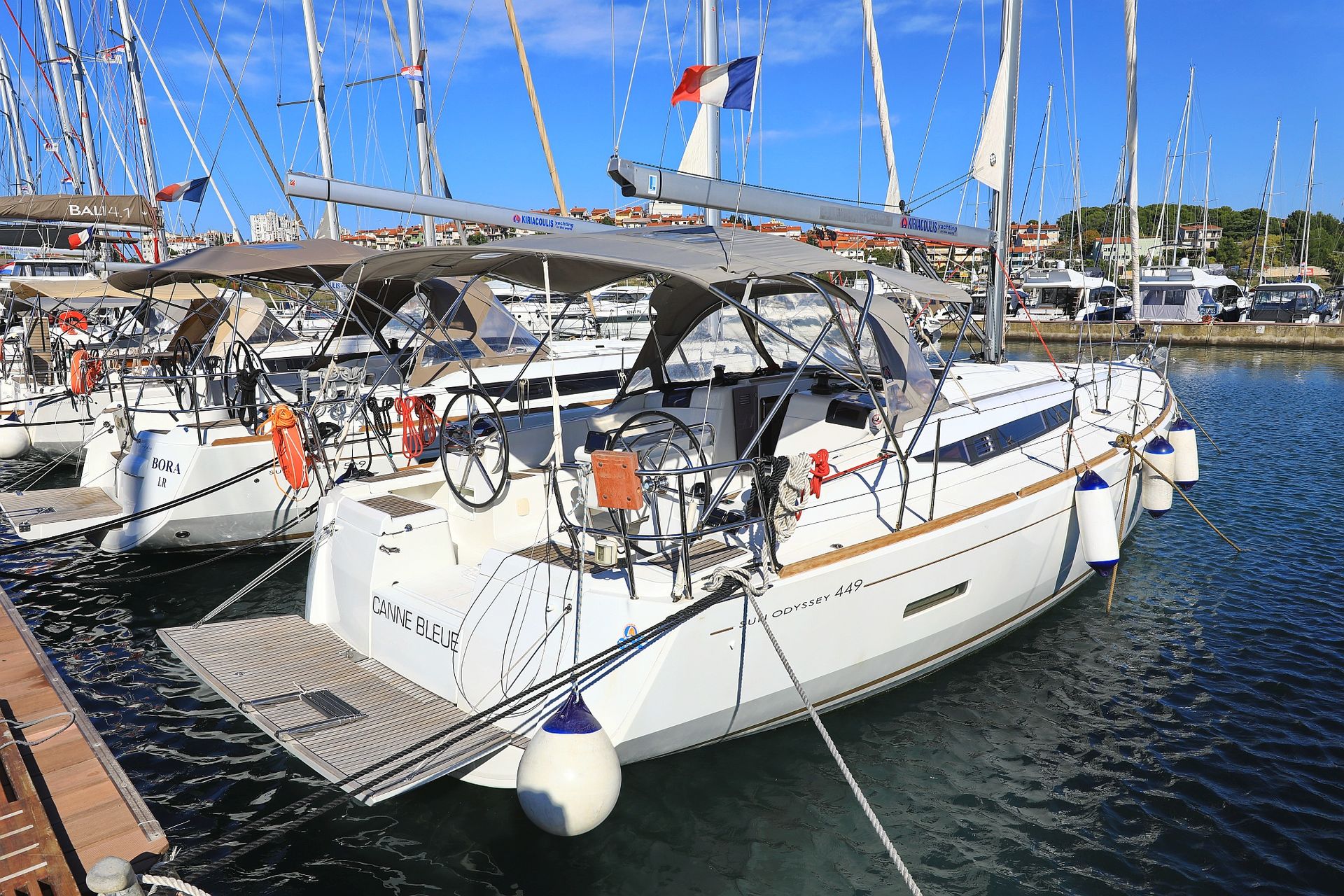 nausys-36179675-613389-n.jpg