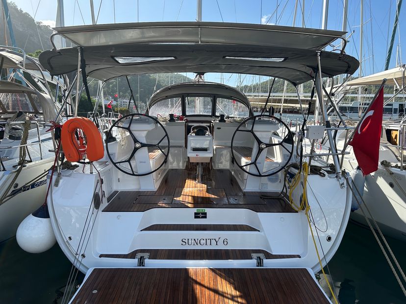 Bavaria Yachtbau 46 Suncity 6