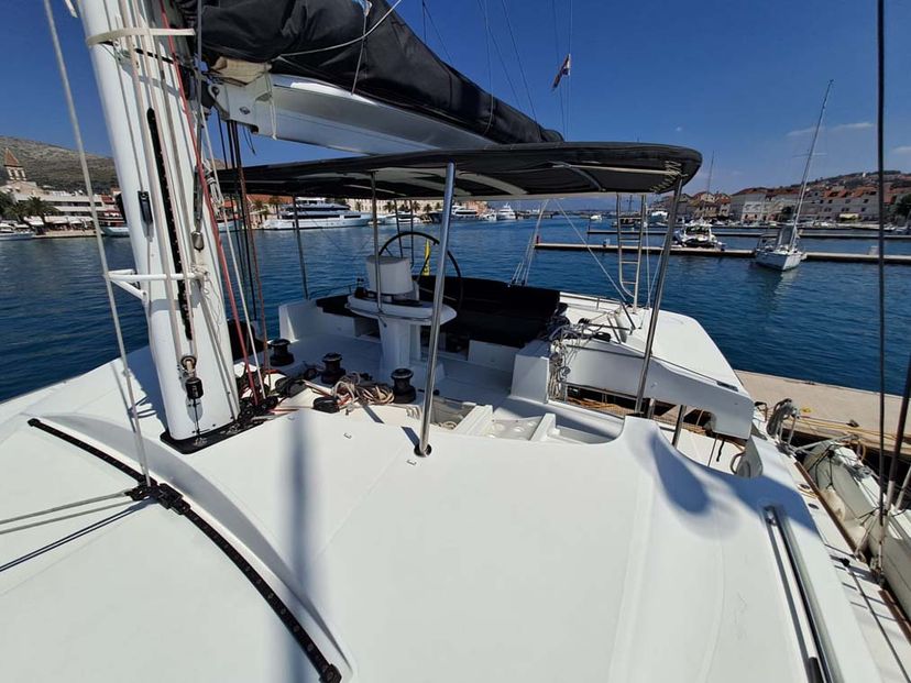 Lagoon 52 Great salsa