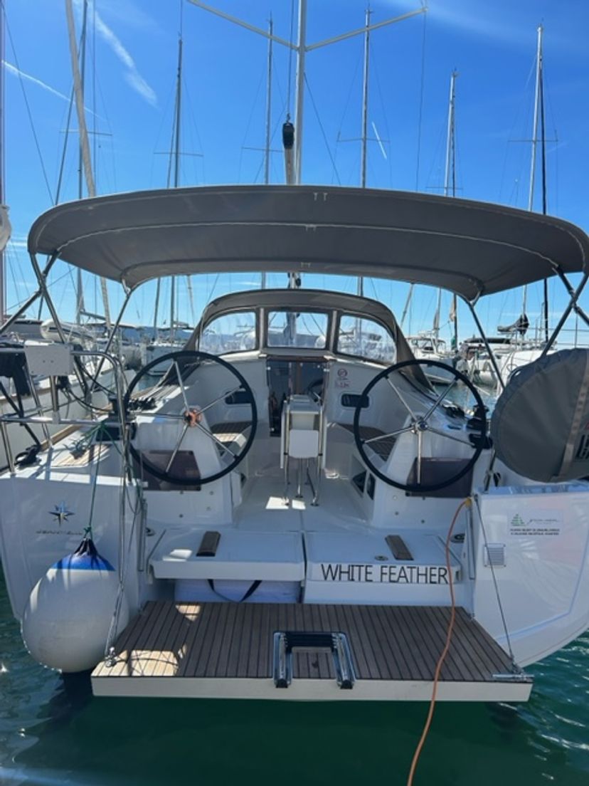 Jeanneau 49 White Feather