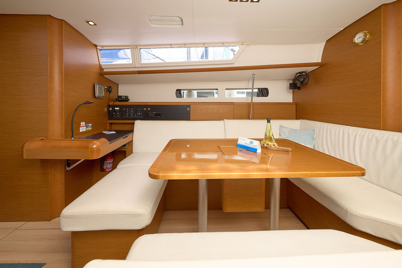 Jeanneau 47 Pina