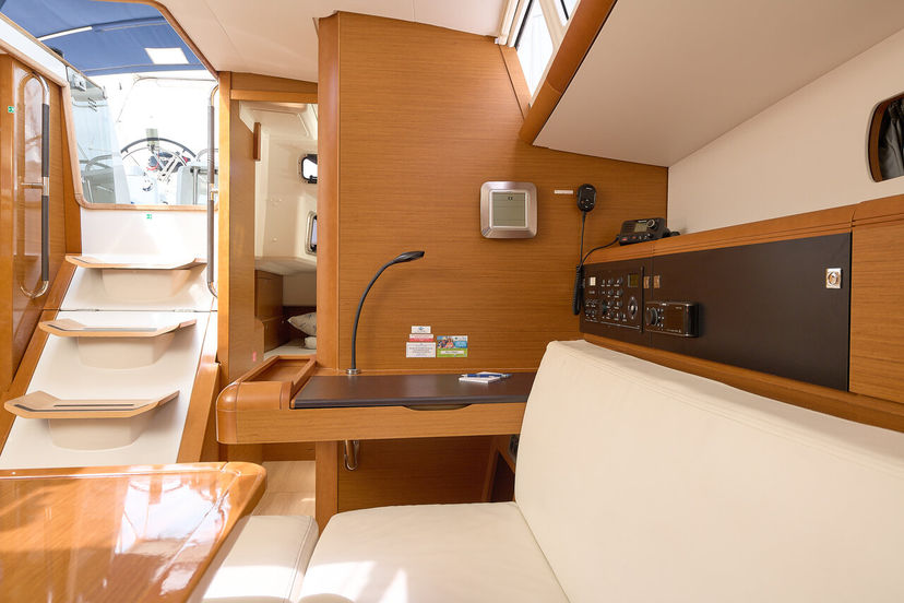 Jeanneau 47 Pina