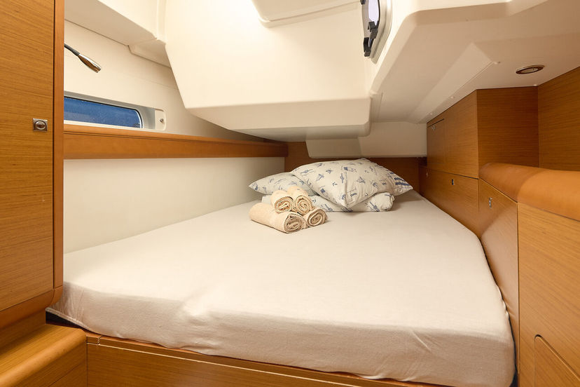 Jeanneau 47 Pina
