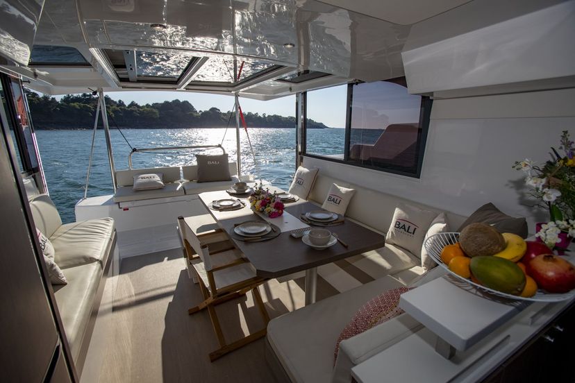 Catana CATSPACE Traminer