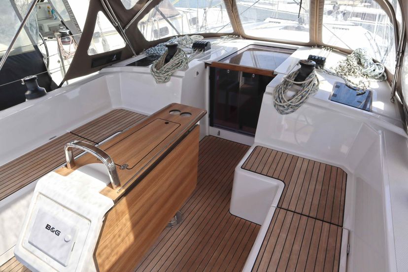 Bavaria Yachtbau C42 PRESTIGE