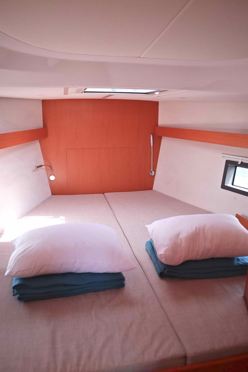 Bavaria Yachtbau C42 PRESTIGE