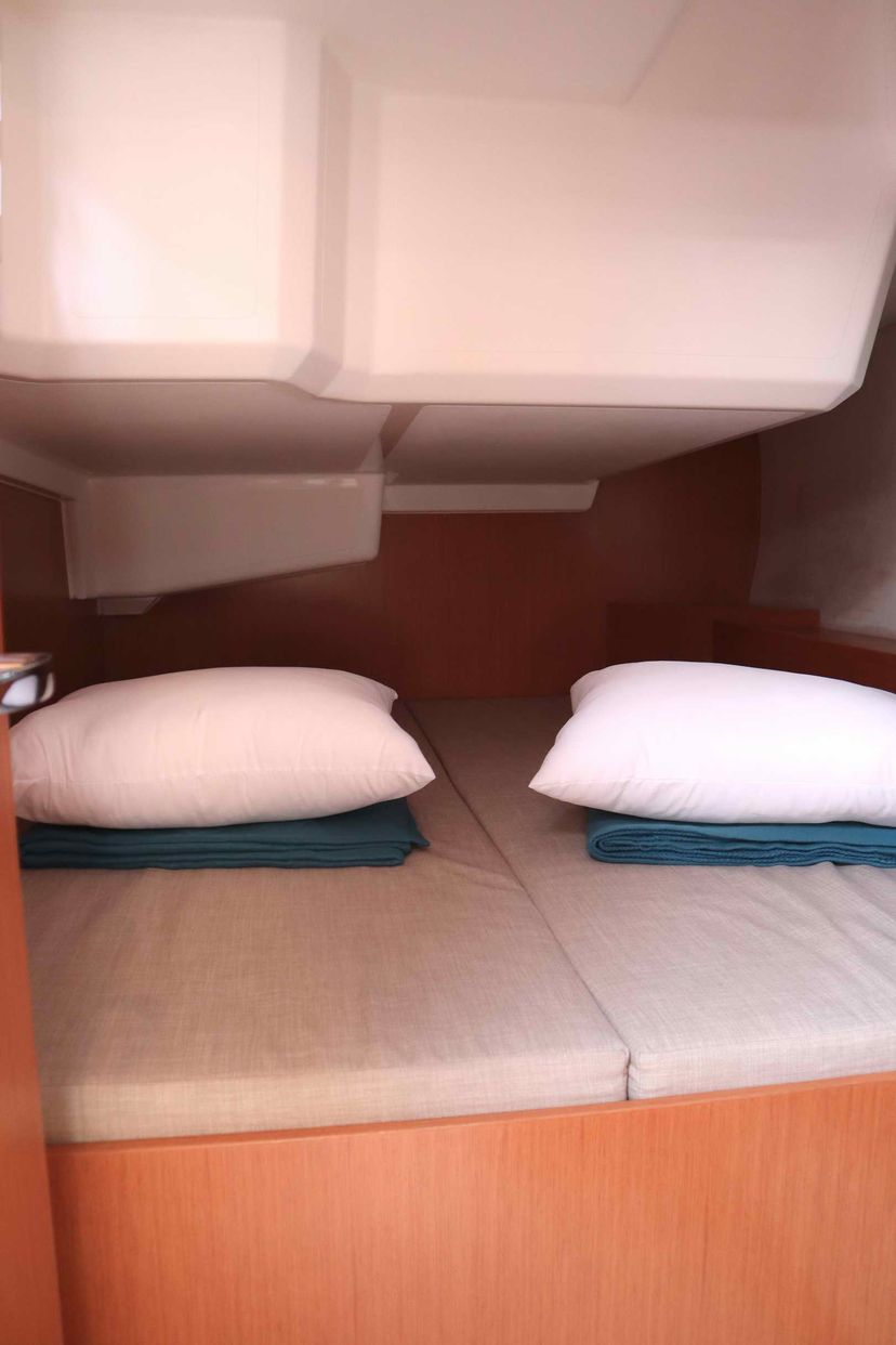 Bavaria Yachtbau C42 PRESTIGE