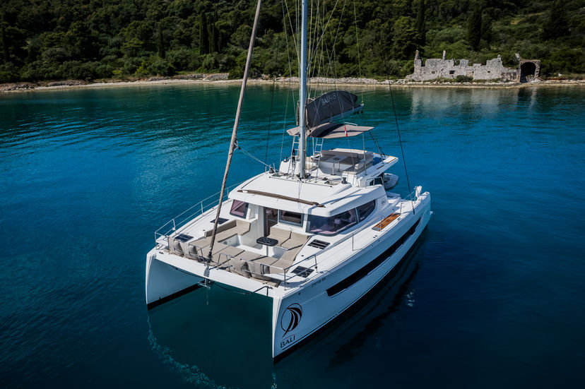 Catana 4.8  Esthera