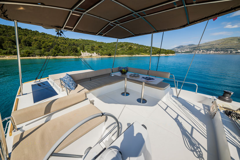 Catana 4.8  Esthera