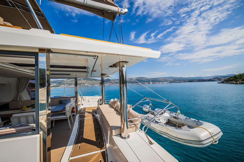 Catana 4.8  Esthera