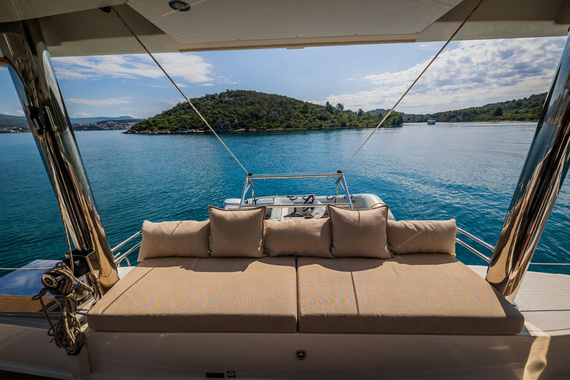 Catana 4.8  Esthera