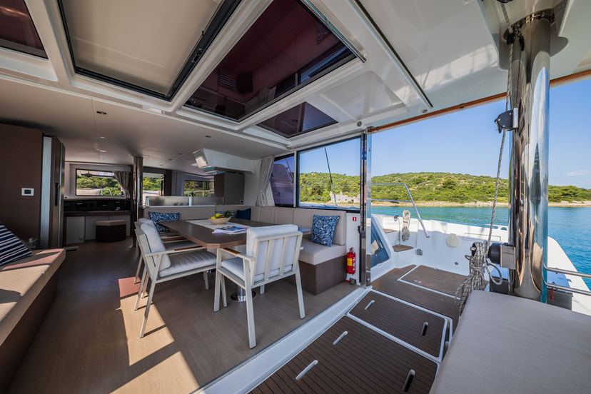 Catana 4.8  Esthera