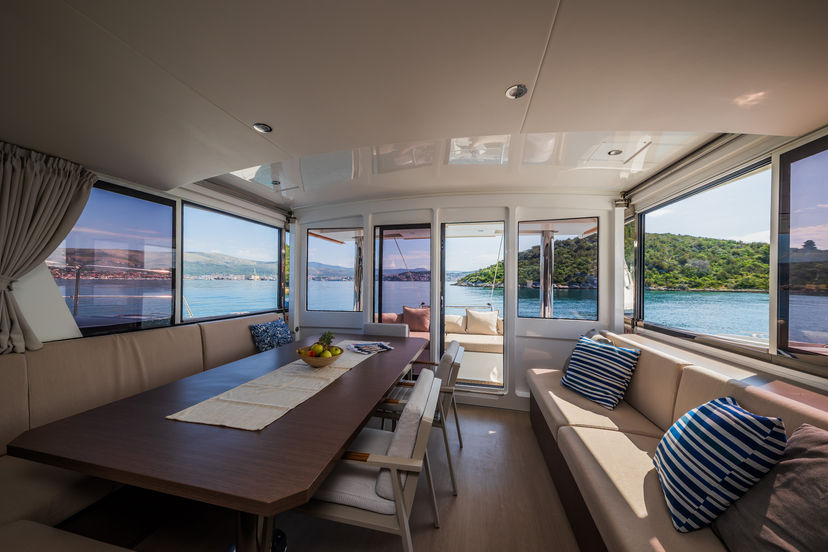 Catana 4.8  Esthera