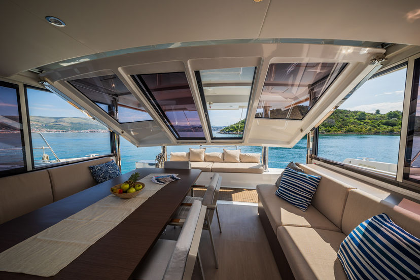 Catana 4.8  Esthera