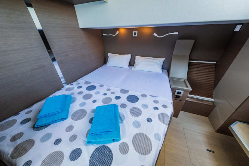 Catana 4.8  Esthera