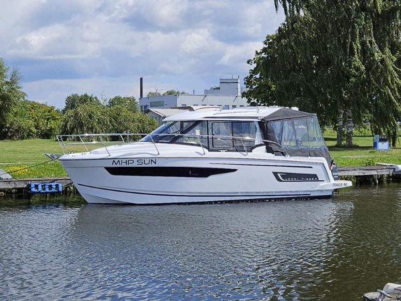 Jeanneau MERRY FISHER 895 MPH Sun