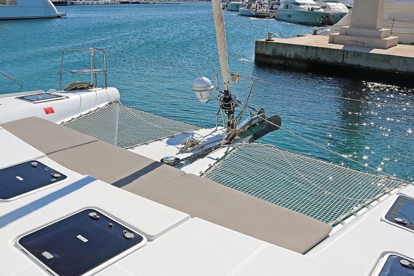 Lagoon 42 Happiness