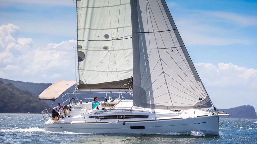 Jeanneau 49 Mara