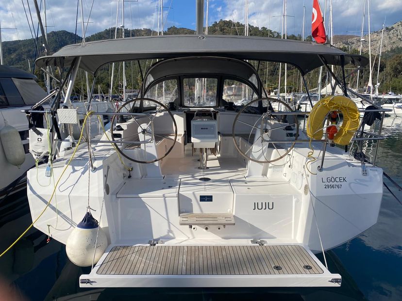 Bavaria Yachtbau C42 Juju