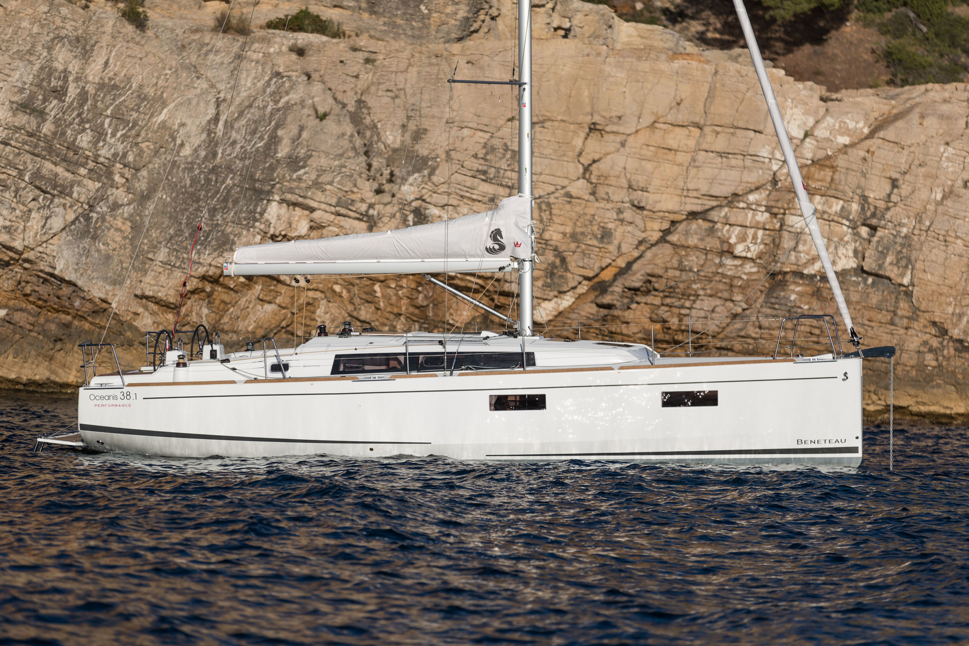 nausys-38937503-482230-main.JPG