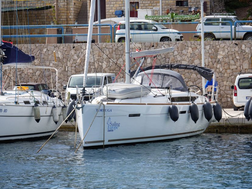 Jeanneau 49 Tortuga