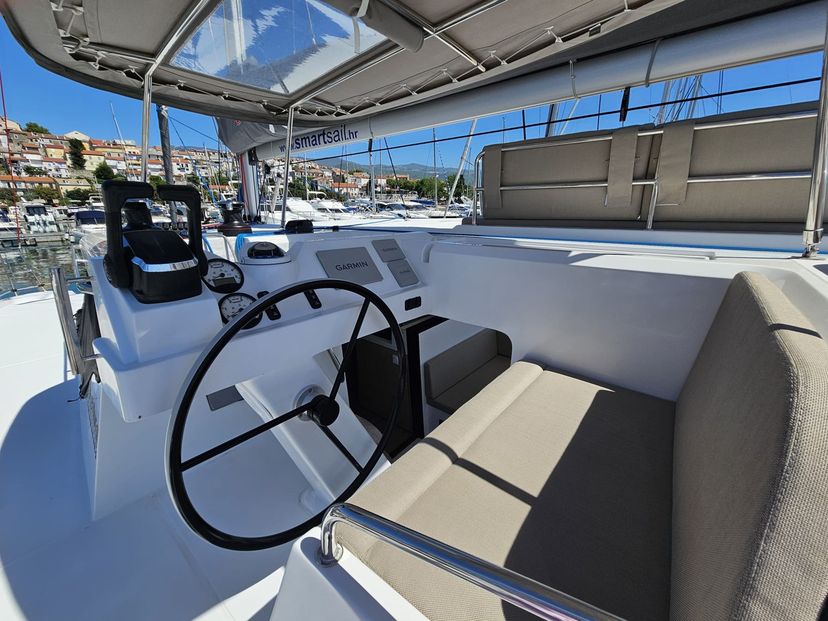 Aventura Catamarans 37 Thomas