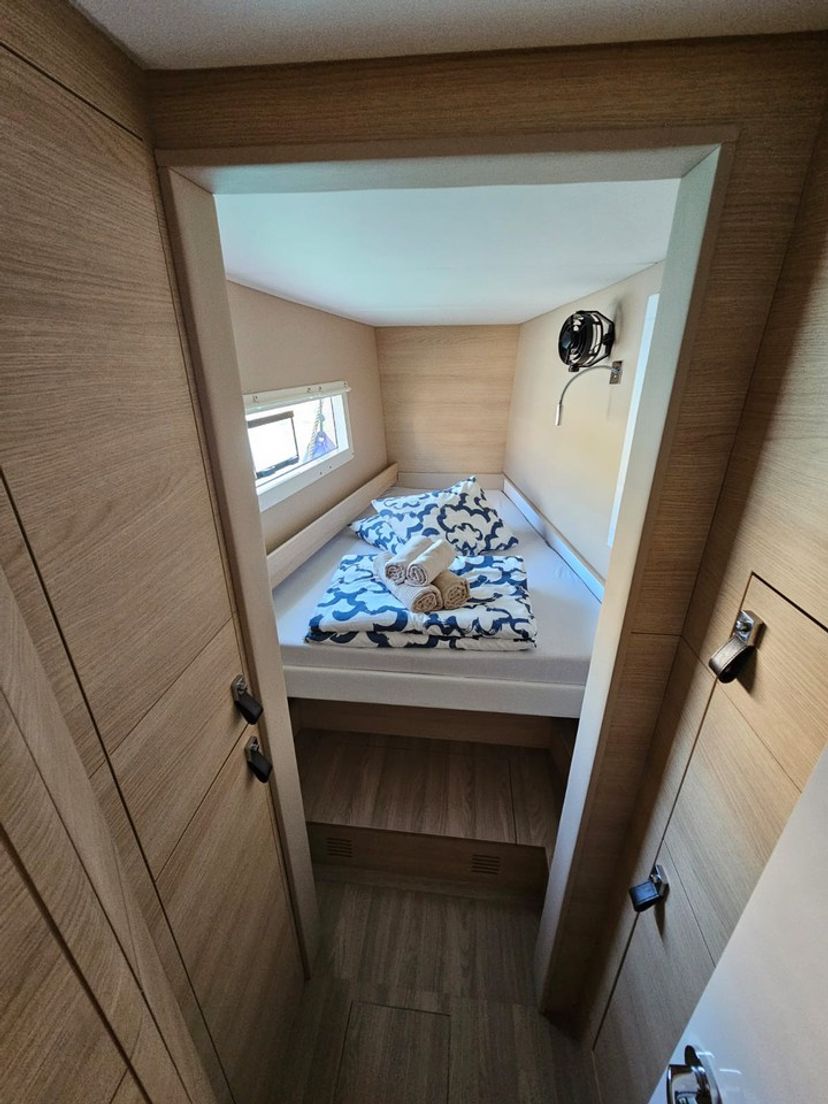 Aventura Catamarans 37 Thomas