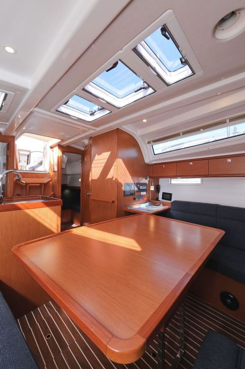 Bavaria Yachtbau 37 Lupe