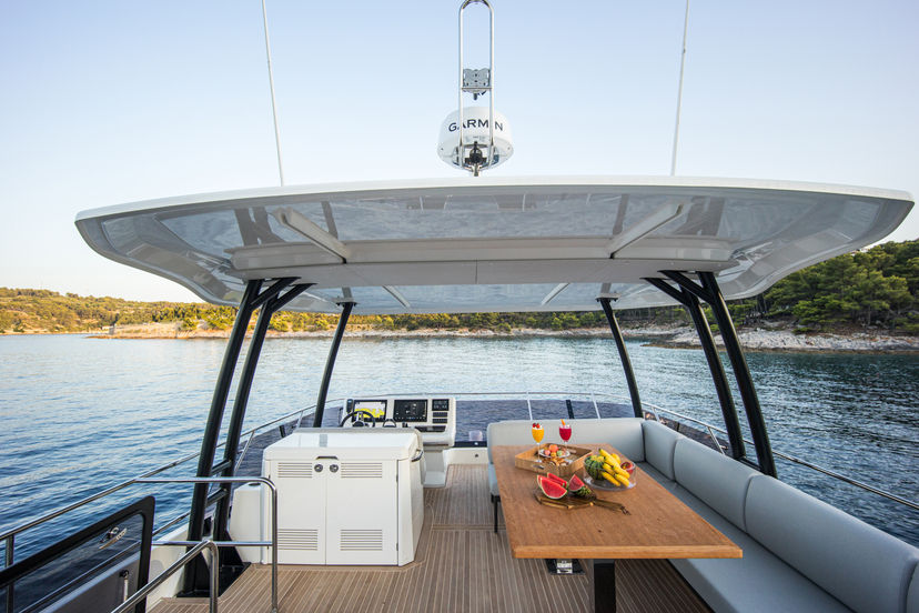 Prestige 48 Dolce far niente