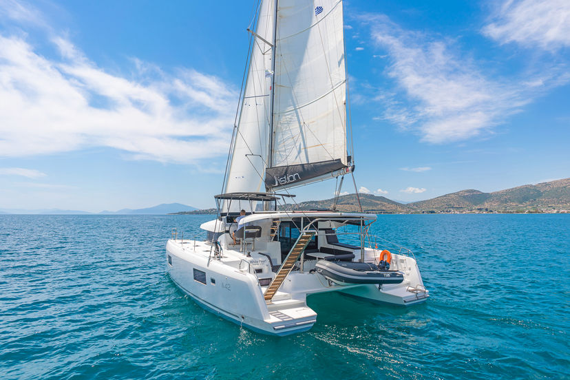 Lagoon 42 Aurora