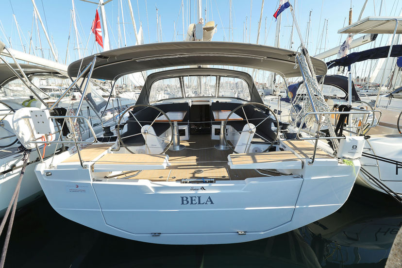 Hanse Yachts 410 Bela