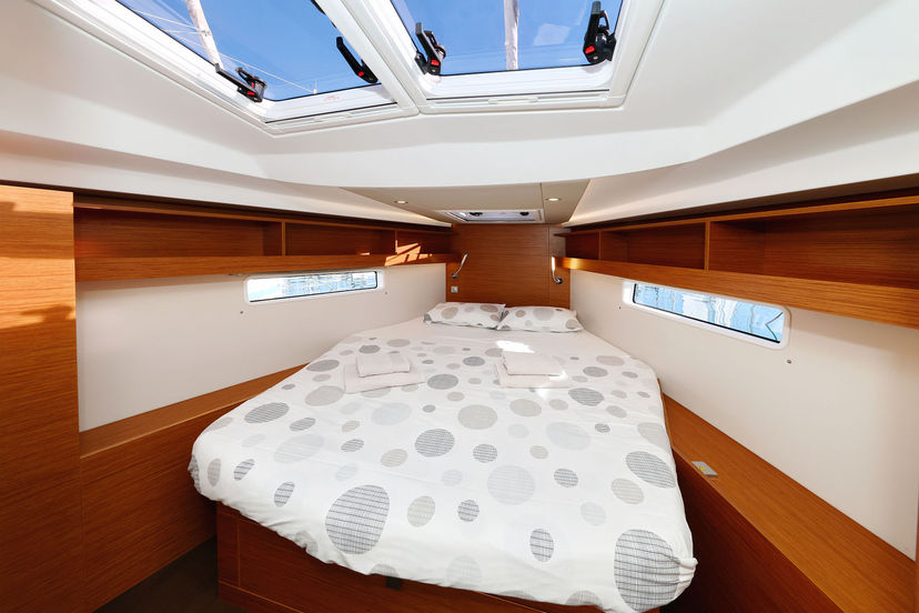 Hanse Yachts 410 Bela