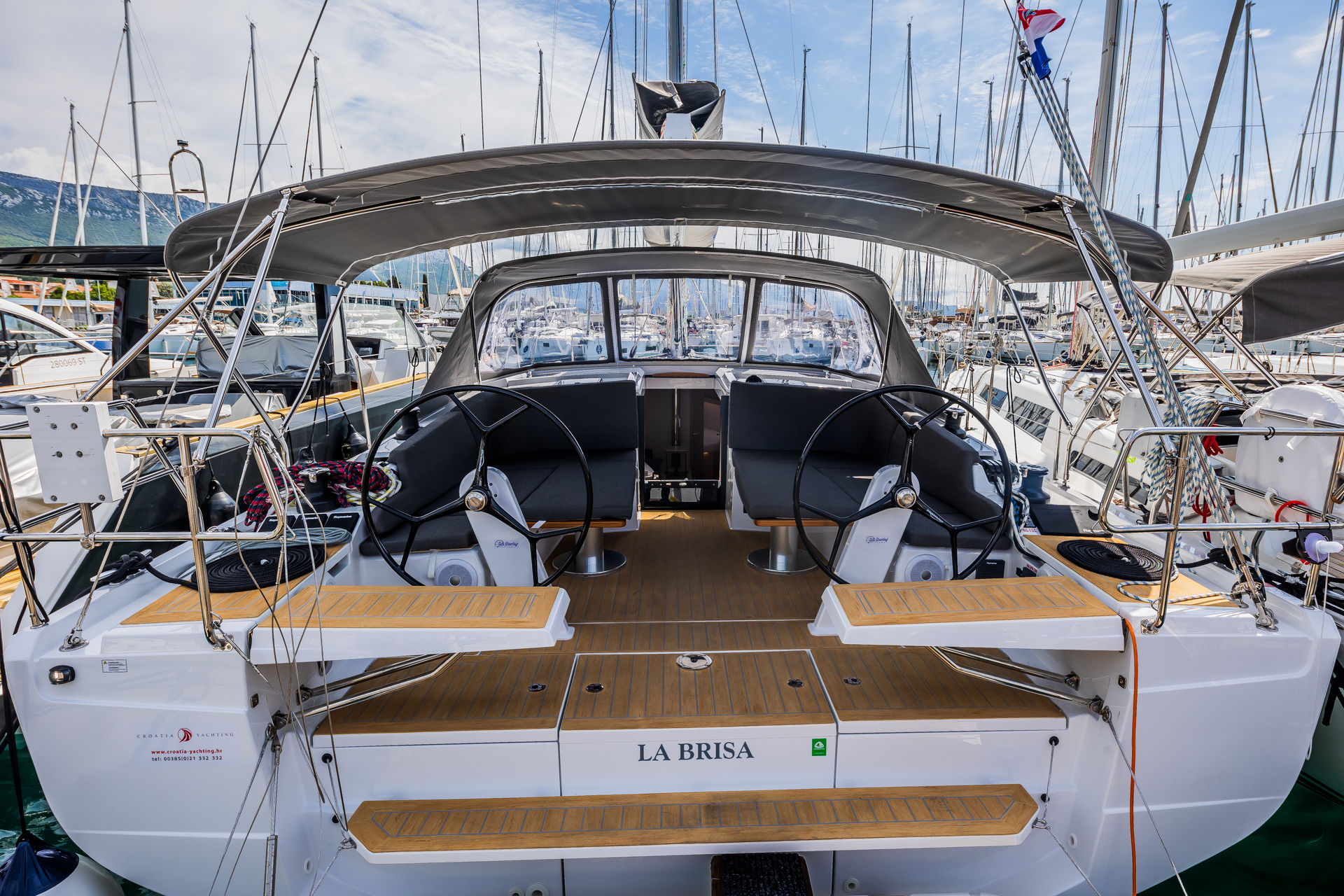 nausys-39170438-482136-n.JPG