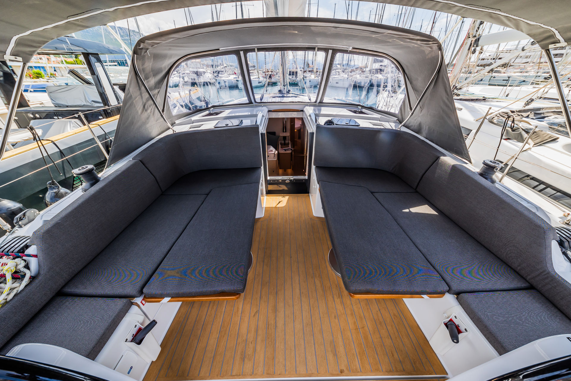 nausys-39170438-482136-n2.JPG
